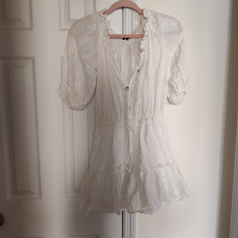 SABO SKIRT White eyelet puff sleeve mini dress